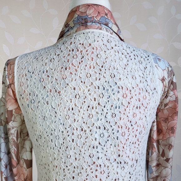 Vintage 90s Van Heusen Cream Floral Eyelet Button Front Sleeveless Top Vest XS - Picture 6 of 16